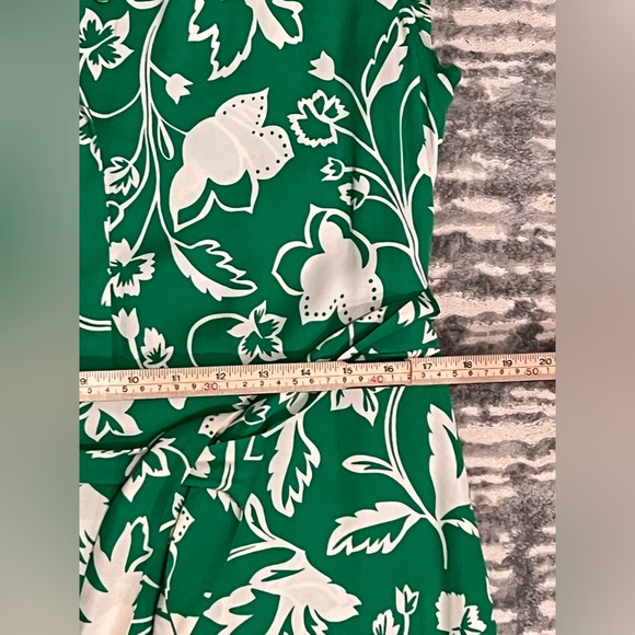 Hobbs London Elsa Dress in Green Buttercream, size 10, EUC - Picture 8 of 12